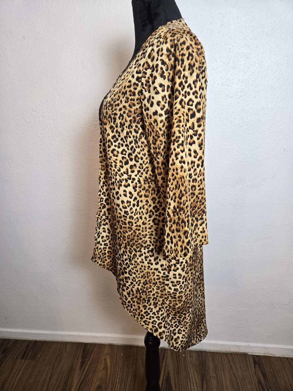 Aggie Leopard Print Open Front Kimono - Picture 2 of 4